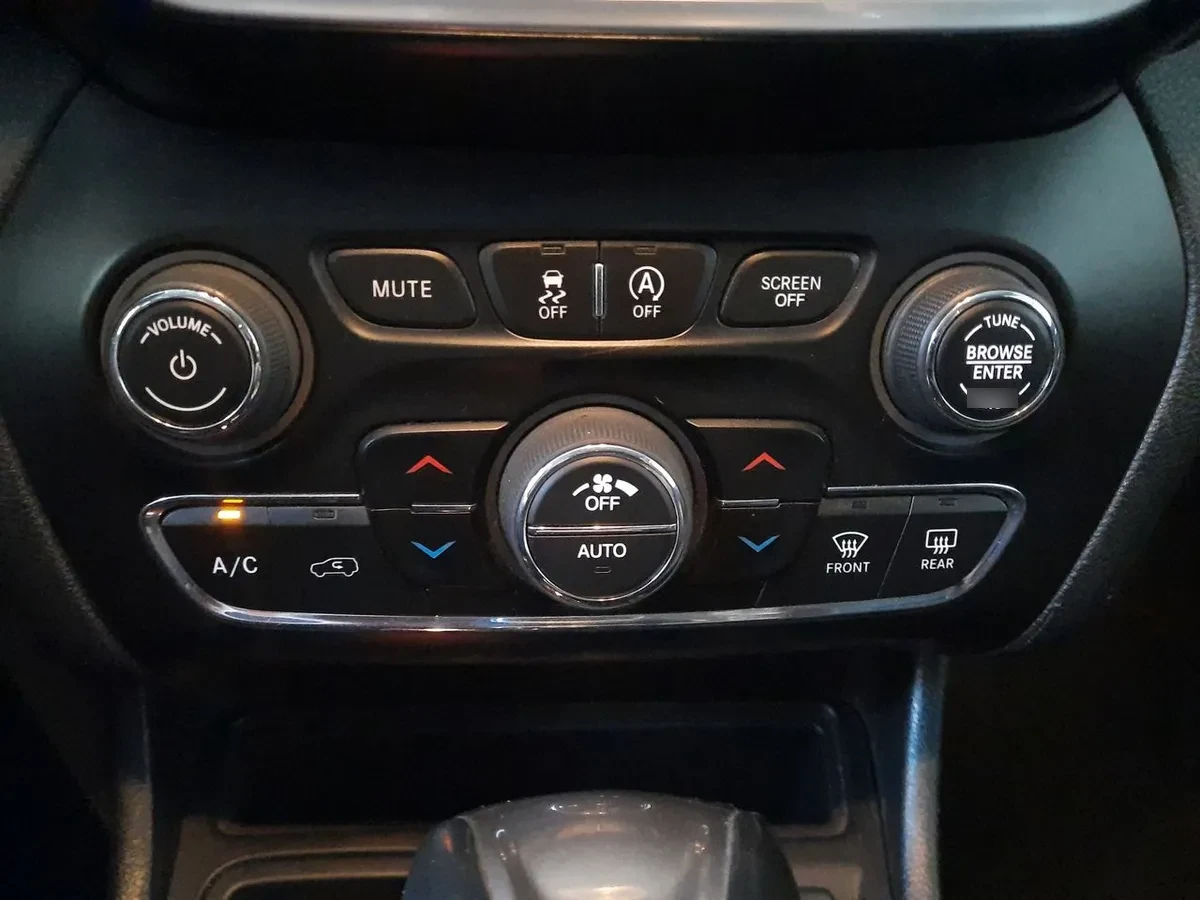 Jeep Cherokee 2.4 Limited 4x4 At 5p año 2019