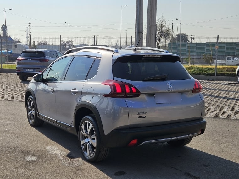 Peugeot 2008 Allure 1.5 Hdi Aut año 2020