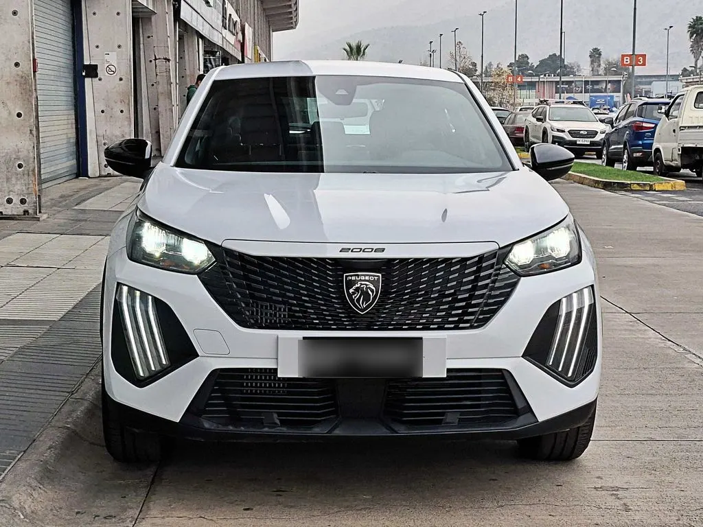 Peugeot 2008 Active año 2025