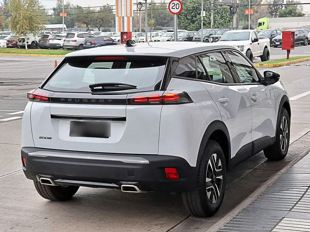 Peugeot 2008 Active año 2025