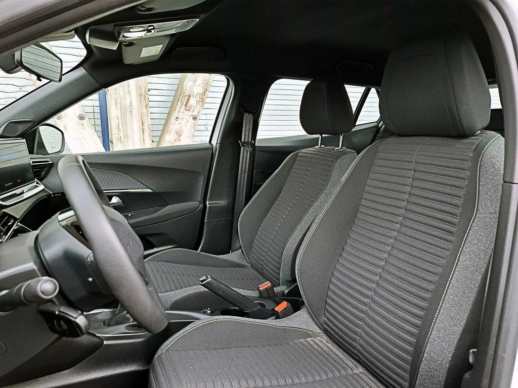 Peugeot 2008 Active año 2025