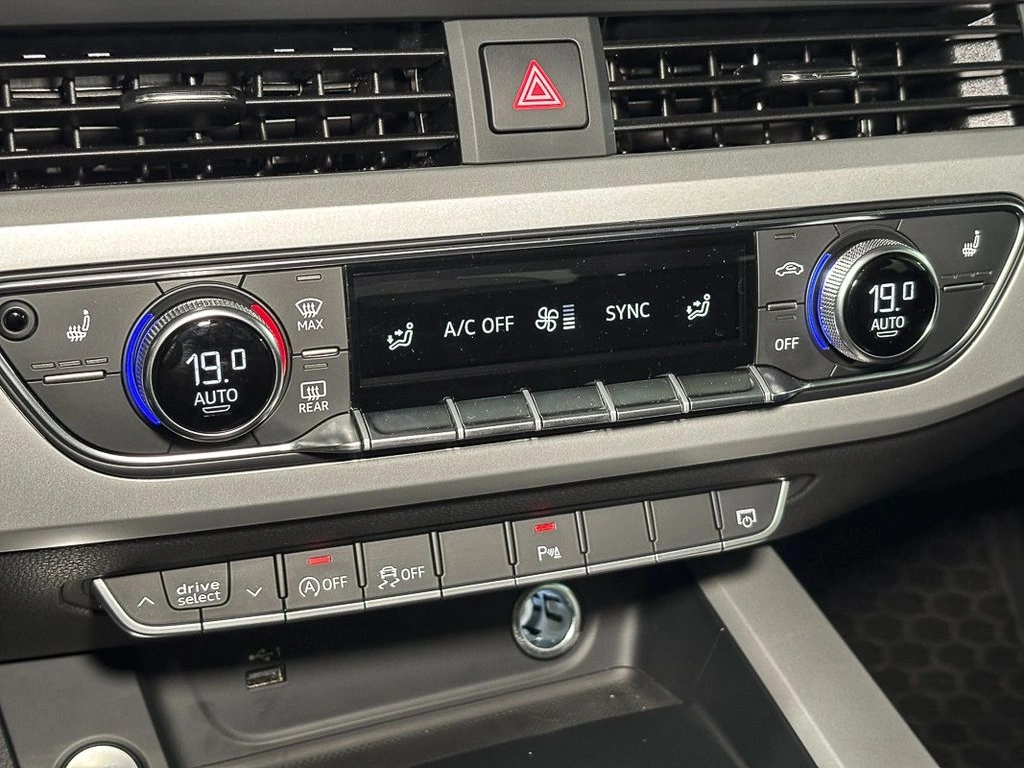 Audi A4 2.0 40 Tfsi Sport Special Edition At Hibrido año 2025
