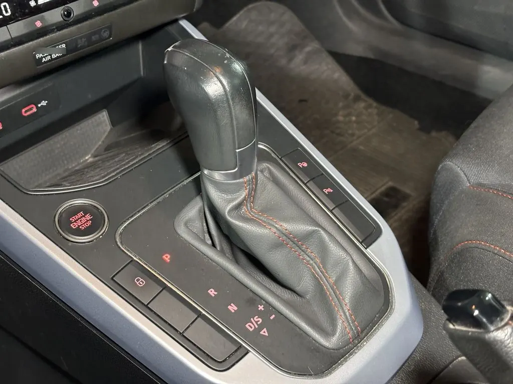 Seat Arona 1.6 Style At año 2023