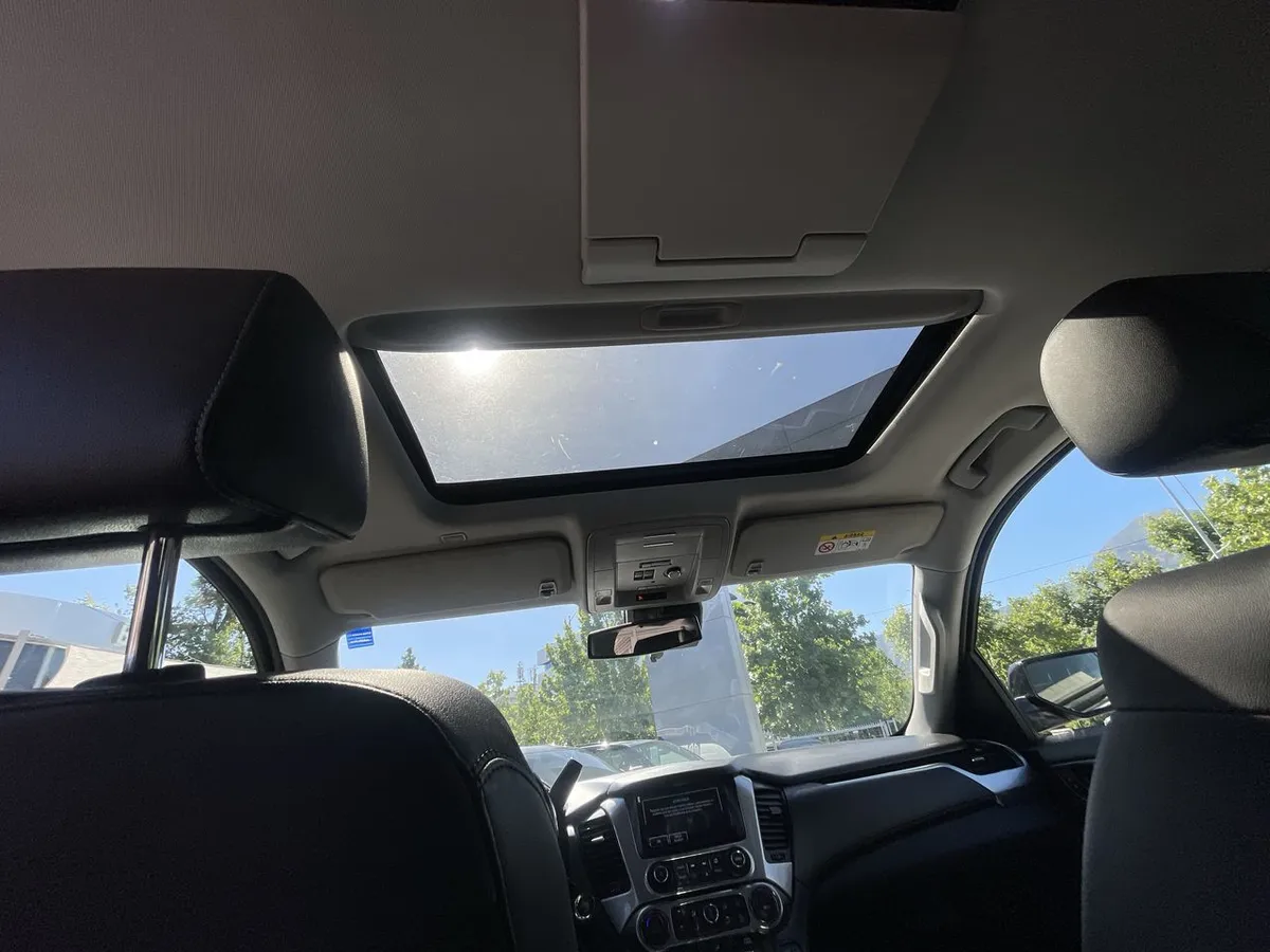 Chevrolet Suburban 5.3l Lt 4wd Su At 5p año 2021
