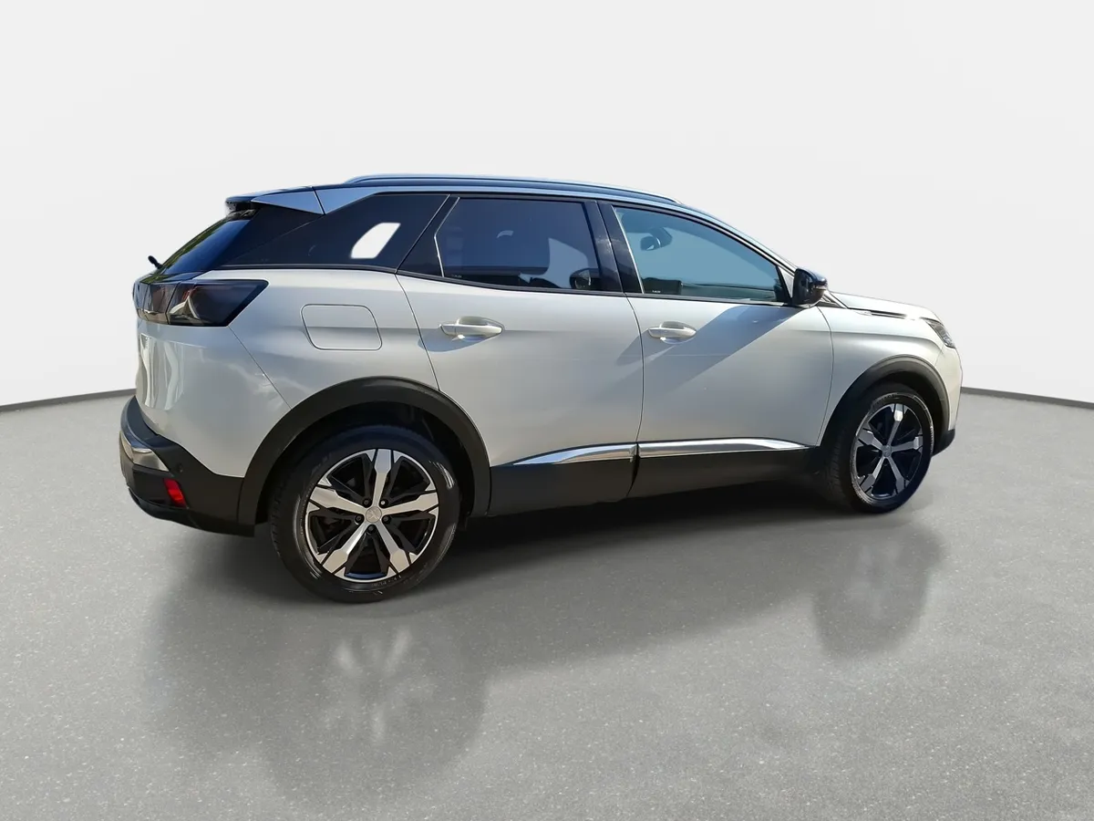 Peugeot 3008 1.5 Allure Pack Bluehdi 130 4x2 Eat8 5p año 2024