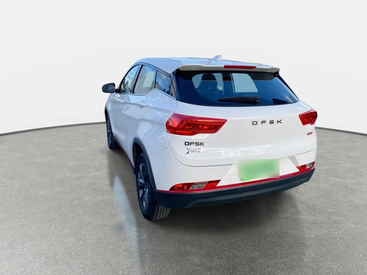 DFSK 500 1.5 Luxury 4x2 Mt 5p año 2025