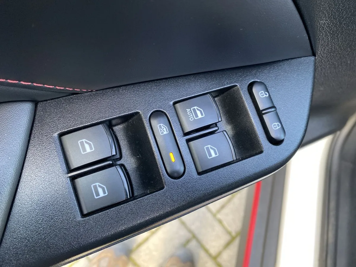 DFSK 500 1.5 Luxury 4x2 Mt 5p año 2025