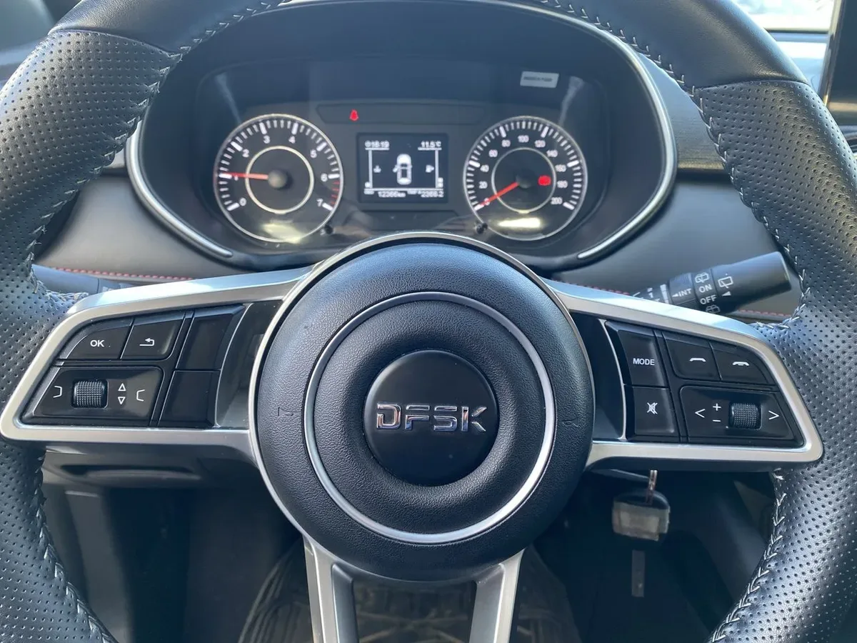 DFSK 500 1.5 Luxury 4x2 Mt 5p año 2025