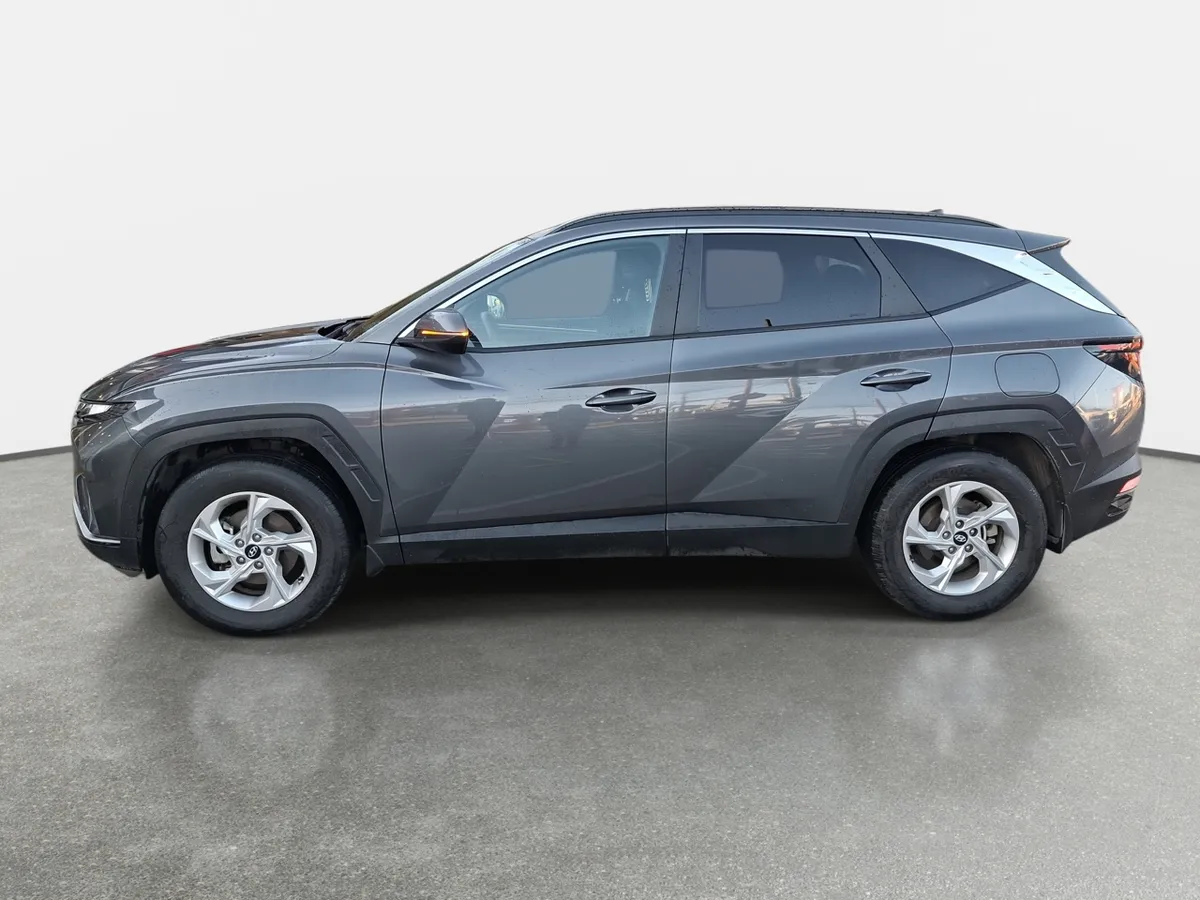 Hyundai Tucson 2.0 Nx4 Plus 2wd Mt 5p año 2023