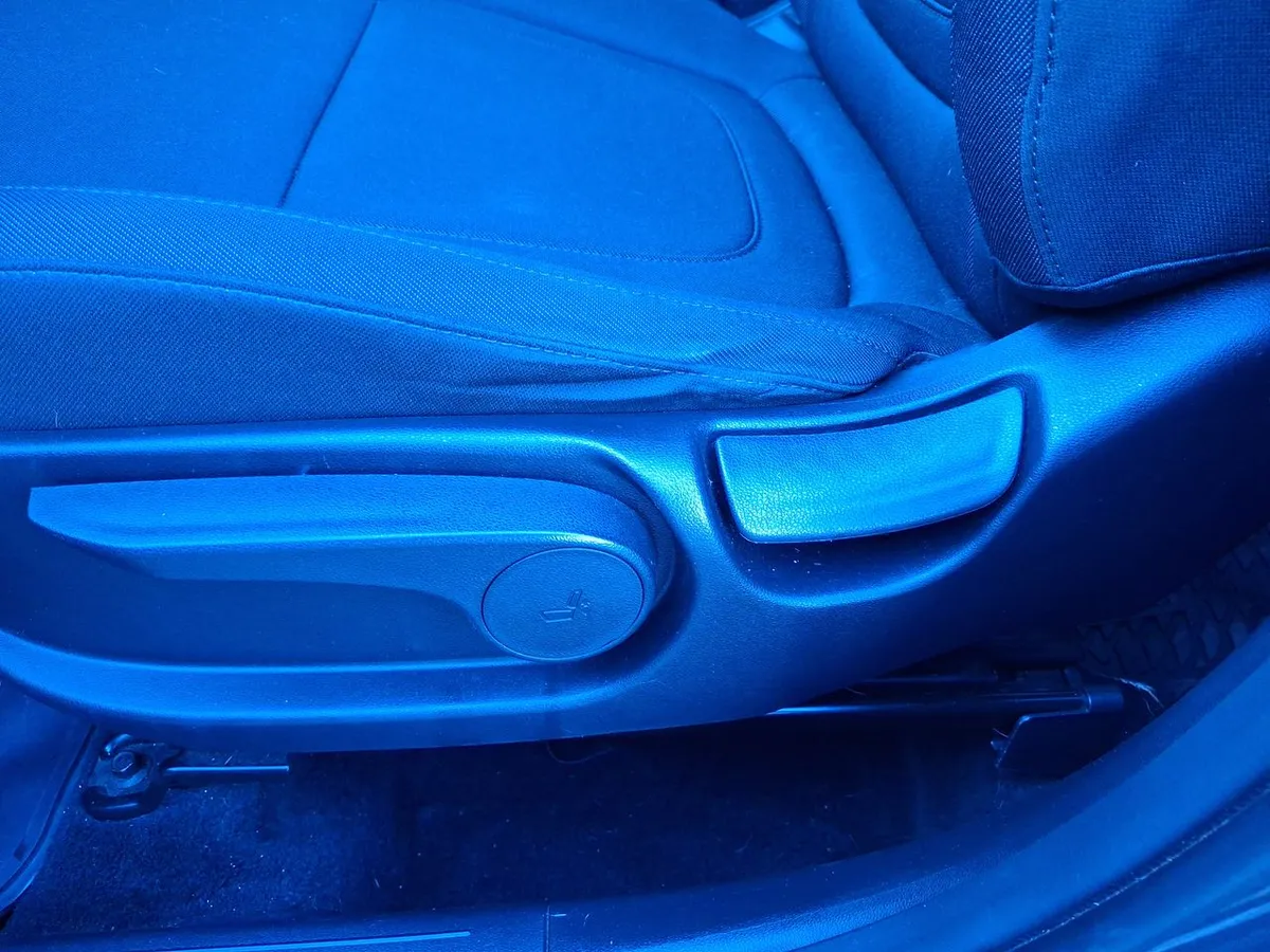 Hyundai Tucson 2.0 Nx4 Plus 2wd Mt 5p año 2023