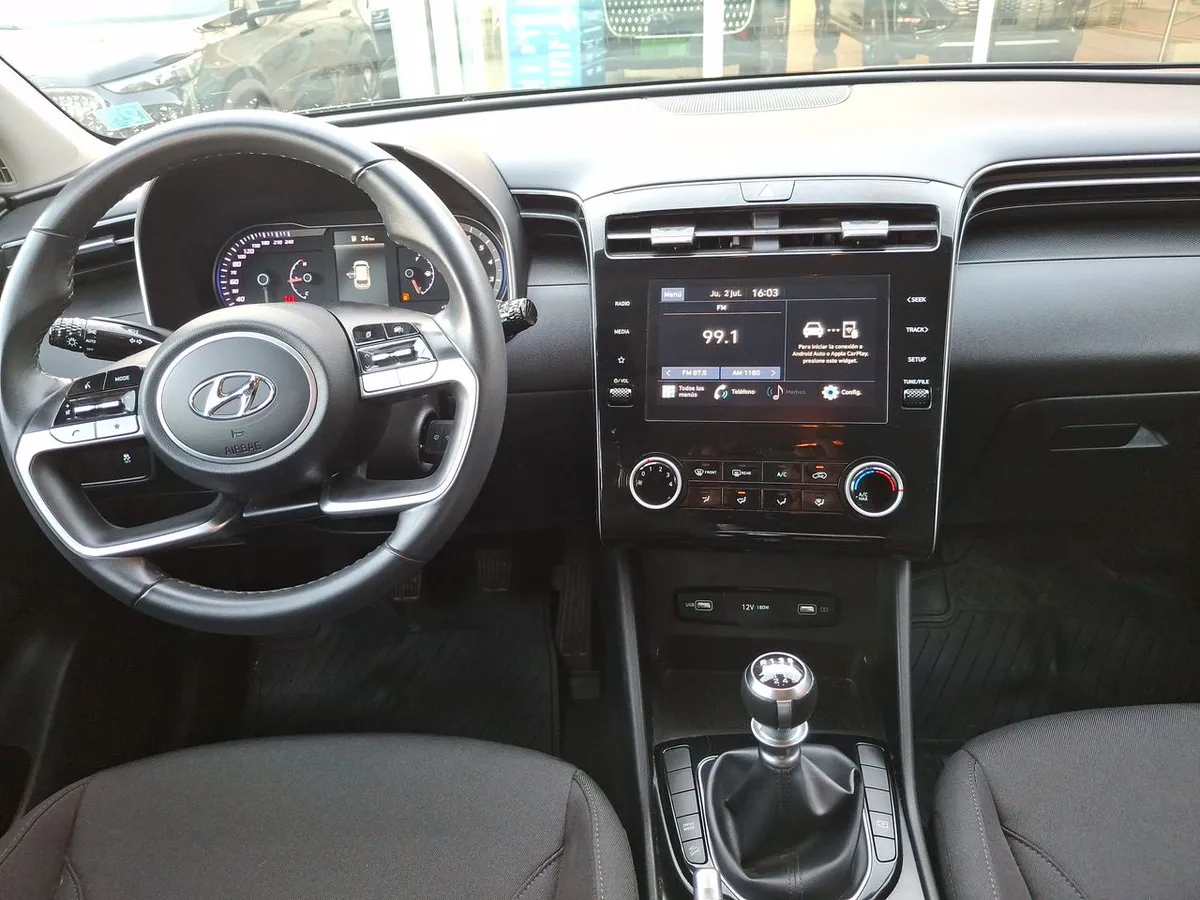 Hyundai Tucson 2.0 Nx4 Plus 2wd Mt 5p año 2023