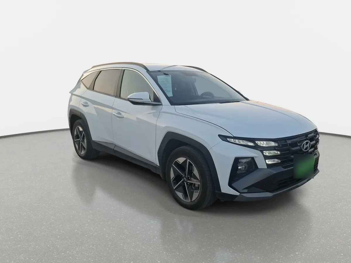 Hyundai Tucson 2.0 Nx4 Plus Fl Diesel 4wd At 5p año 2025