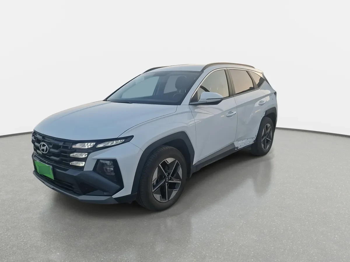 Hyundai Tucson 2.0 Nx4 Plus Fl Diesel 4wd At 5p año 2025