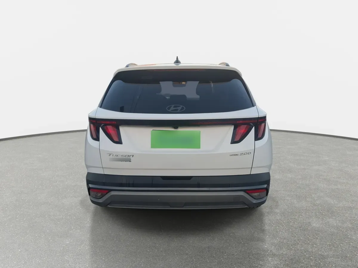 Hyundai Tucson 2.0 Nx4 Plus Fl Diesel 4wd At 5p año 2025