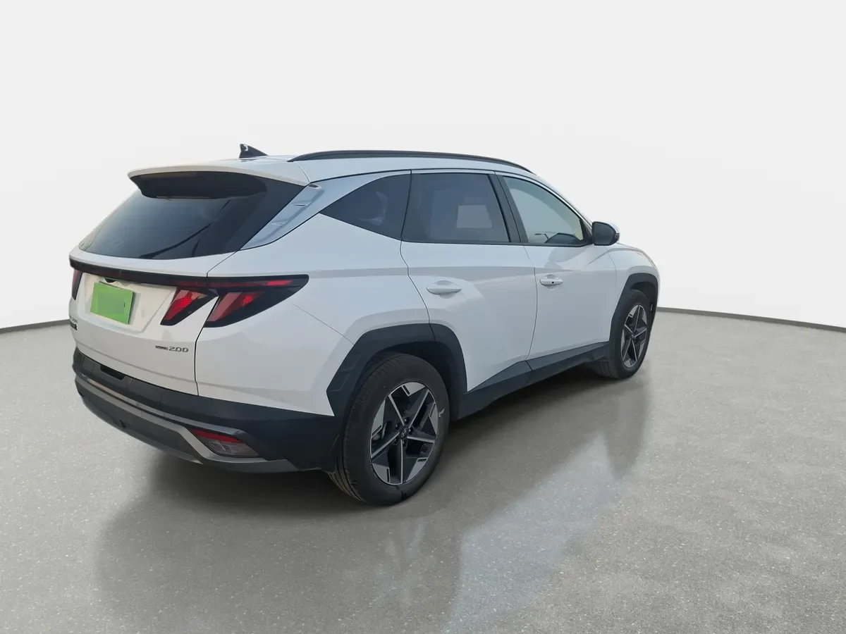 Hyundai Tucson 2.0 Nx4 Plus Fl Diesel 4wd At 5p año 2025