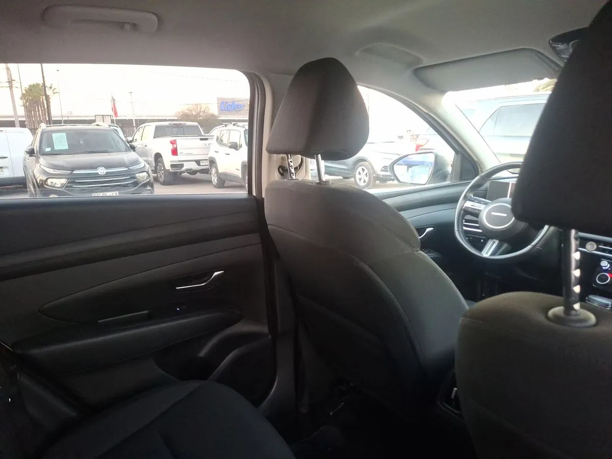 Hyundai Tucson 2.0 Nx4 Plus Fl Diesel 4wd At 5p año 2025