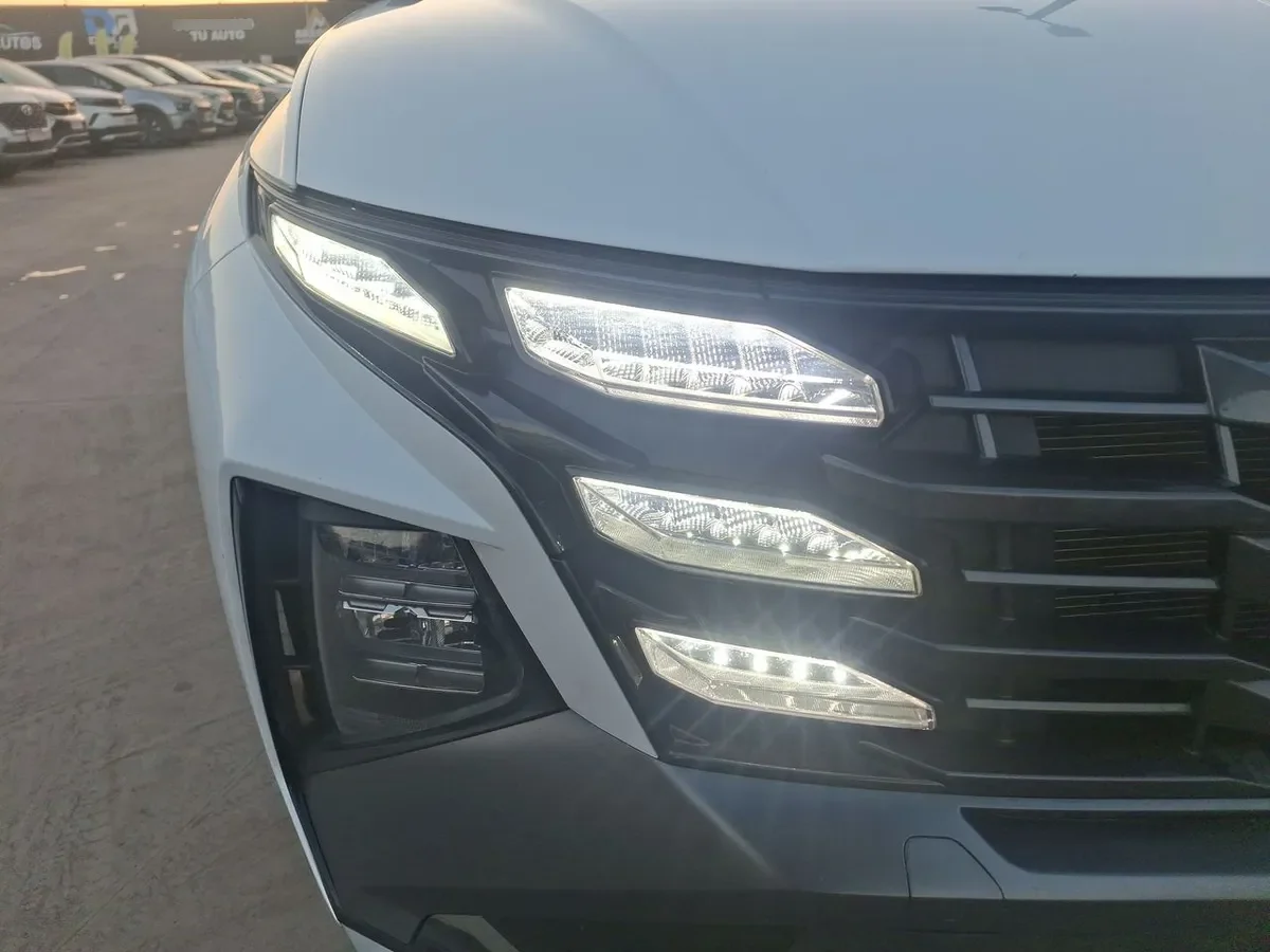 Hyundai Tucson 2.0 Nx4 Plus Fl Diesel 4wd At 5p año 2025