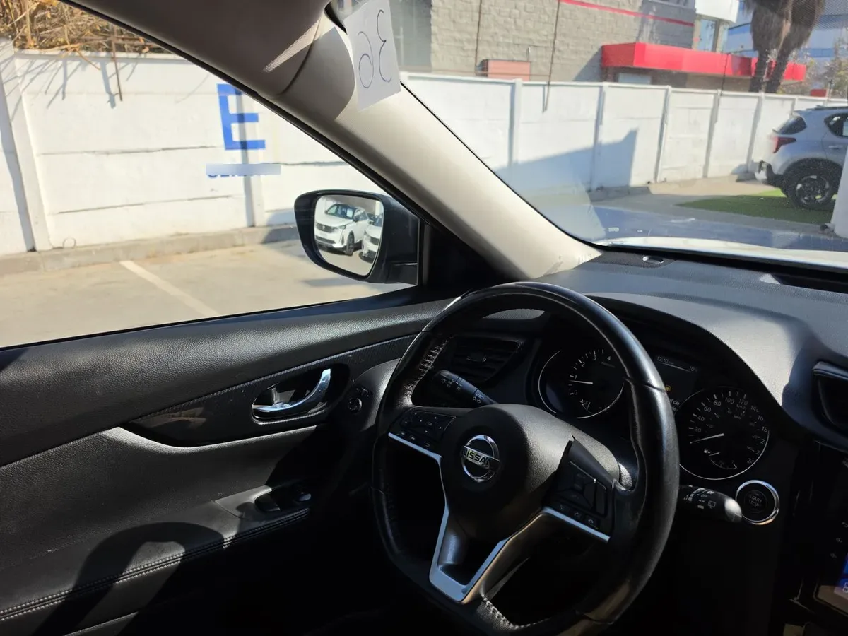 Nissan X-Trail 2.5 Advance 4x2 Cvt At 5p año 2019