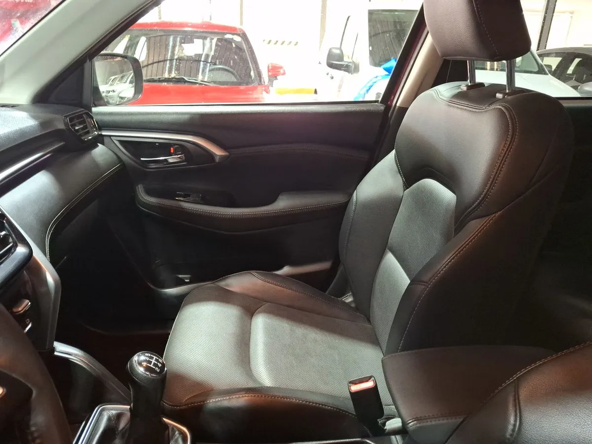 Suzuki Grand Vitara 1.5 Glx Hybrid 4x2 Mt 5p año 2024