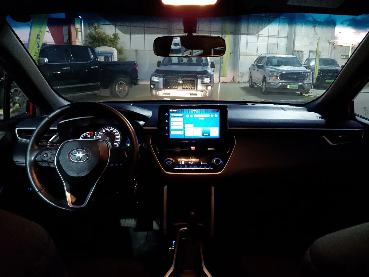 Toyota Corolla Cross 2.0 Xei 4x2 Cvt At 5p año 2022