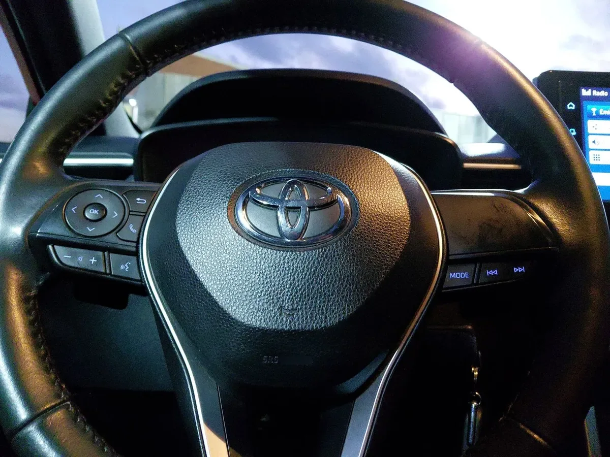 Toyota Corolla Cross 2.0 Xei 4x2 Cvt At 5p año 2022