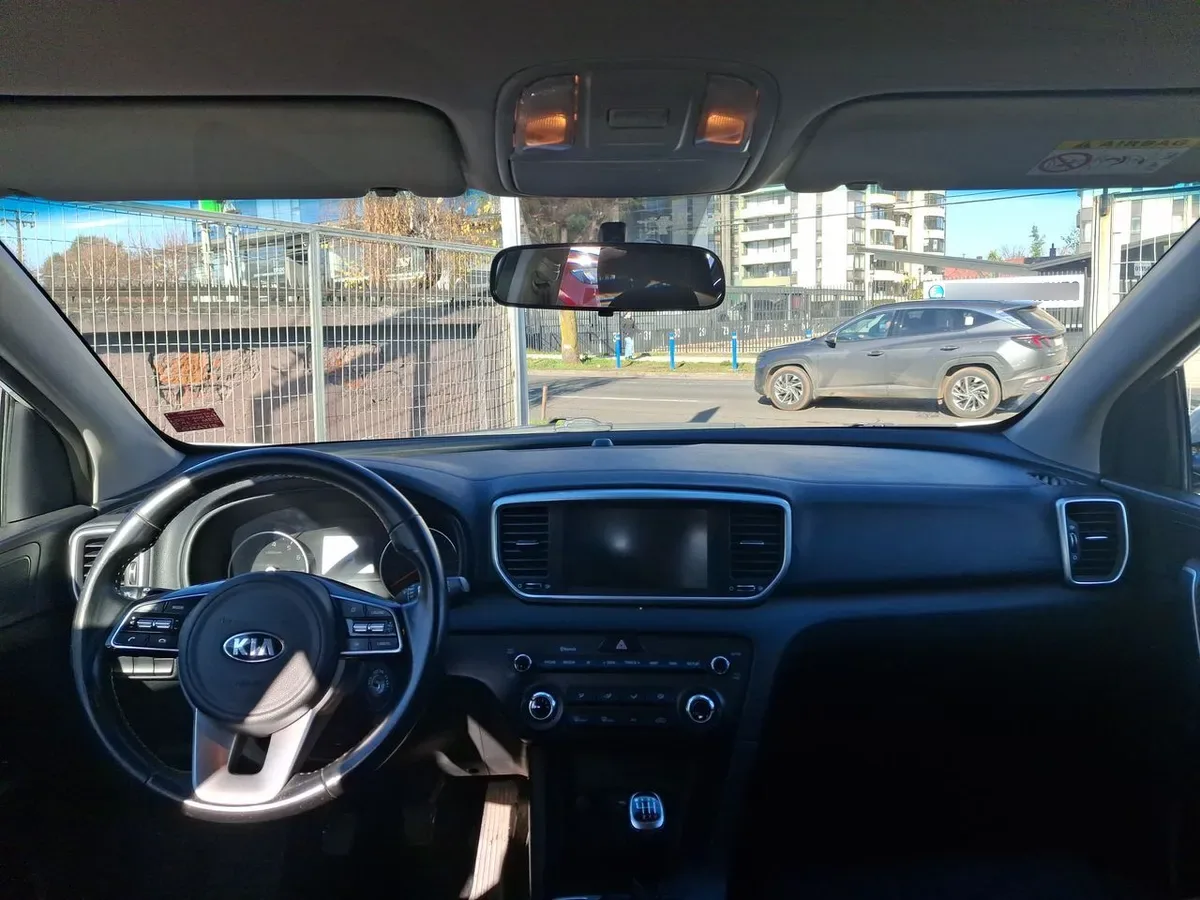 Kia Sportage 2.0 Lx 2wd 6mt 5p año 2019