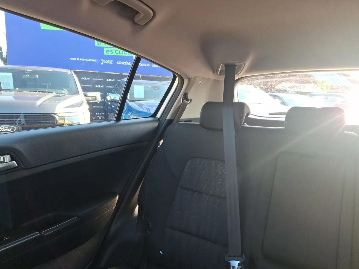 Kia Sportage 2.0 Lx 2wd 6mt 5p año 2019