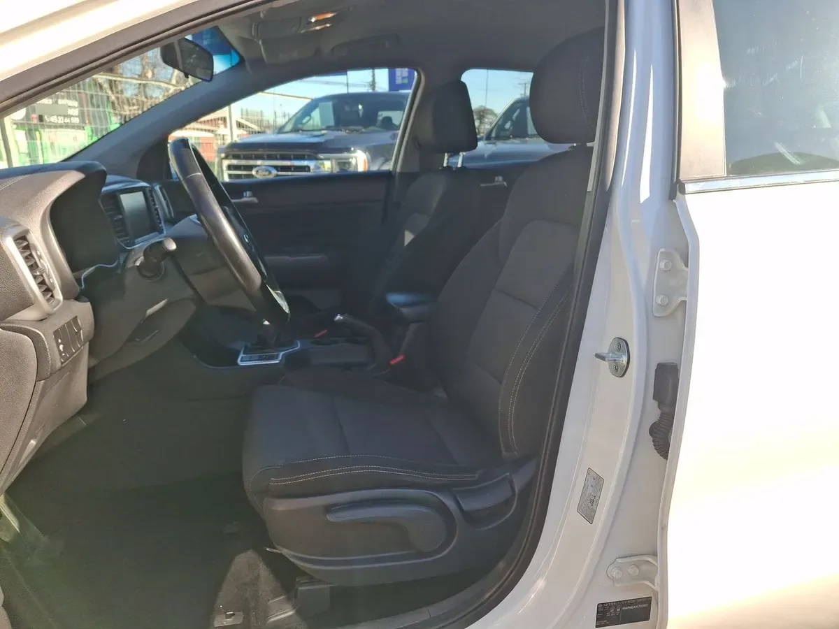 Kia Sportage 2.0 Lx 2wd 6mt 5p año 2019