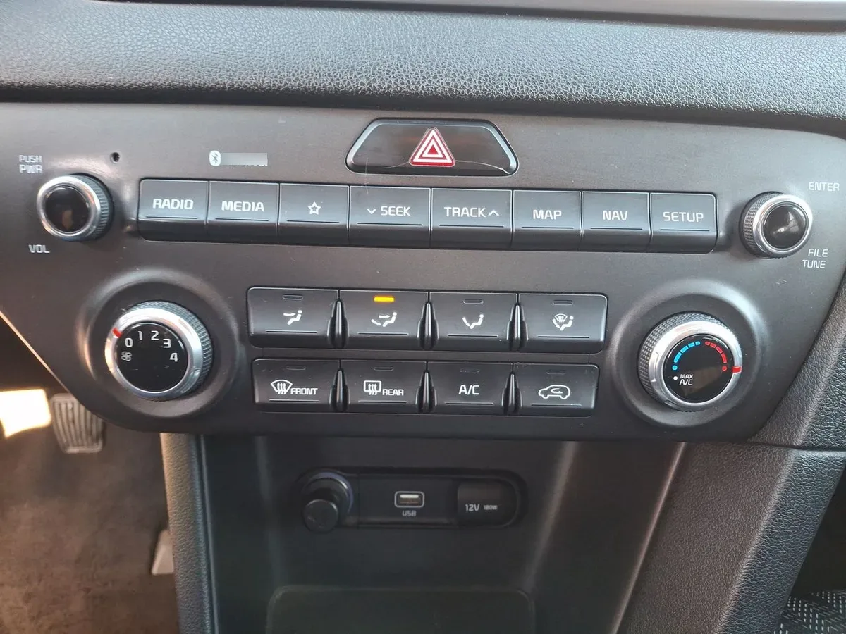 Kia Sportage 2.0 Lx 2wd 6mt 5p año 2019