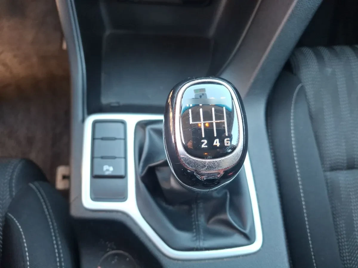 Kia Sportage 2.0 Lx 2wd 6mt 5p año 2019