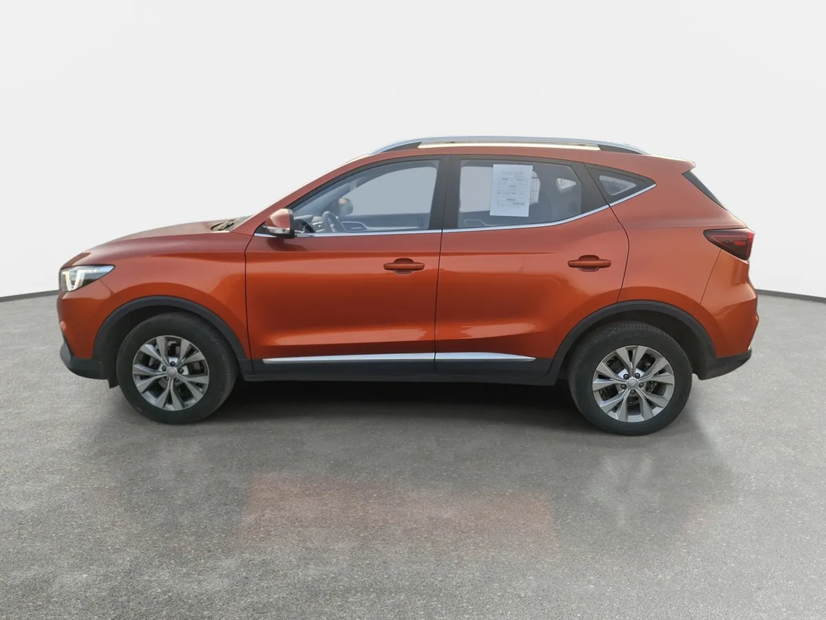 MG Mg Zs 1.5 Std 4x2 Mt 5p año 2024