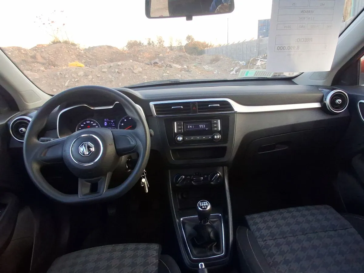 MG Mg Zs 1.5 Std 4x2 Mt 5p año 2024