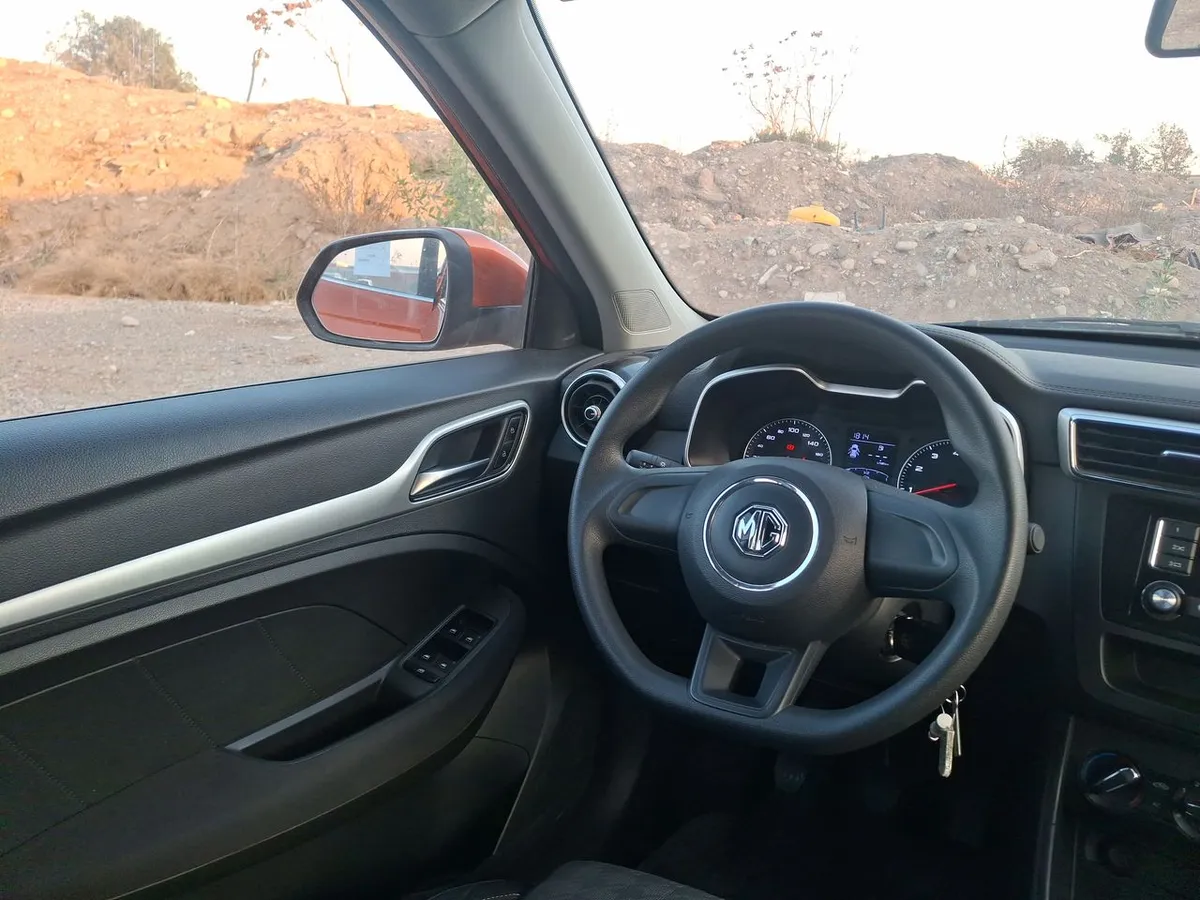 MG Mg Zs 1.5 Std 4x2 Mt 5p año 2024