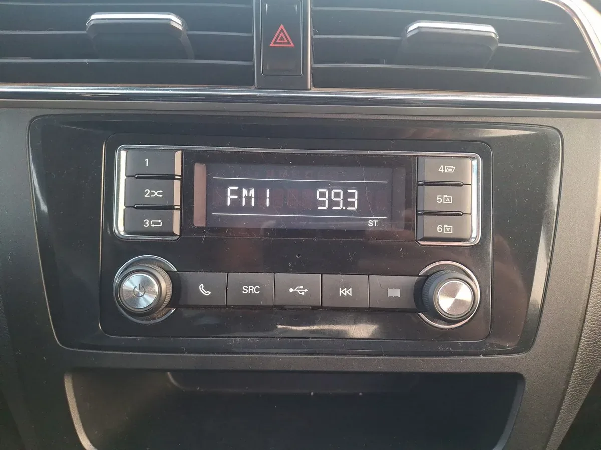 MG Mg Zs 1.5 Std 4x2 Mt 5p año 2024