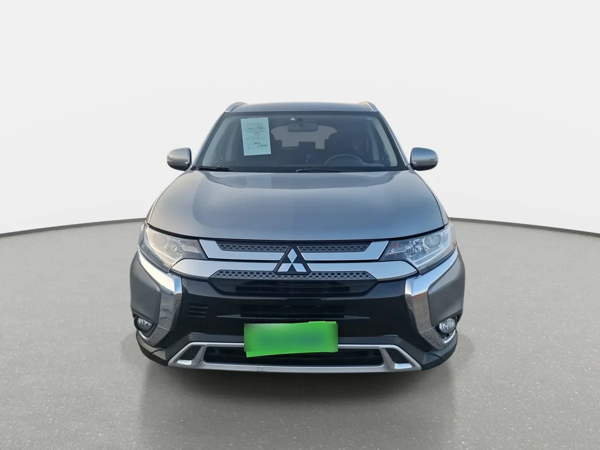 Mitsubishi Outlander 2.0 Glx 4x2 At 5p año 2021