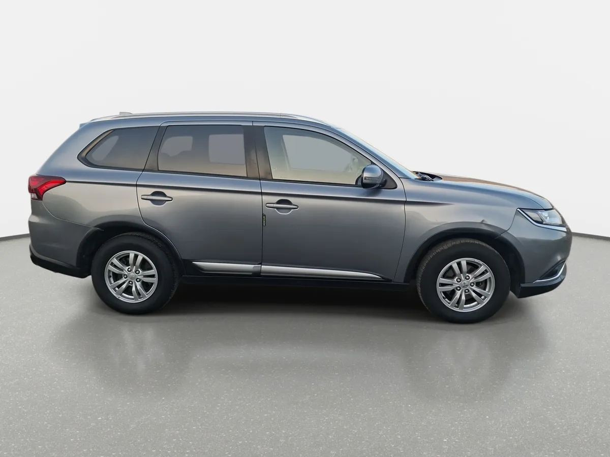Mitsubishi Outlander 2.0 Glx 4x2 At 5p año 2021