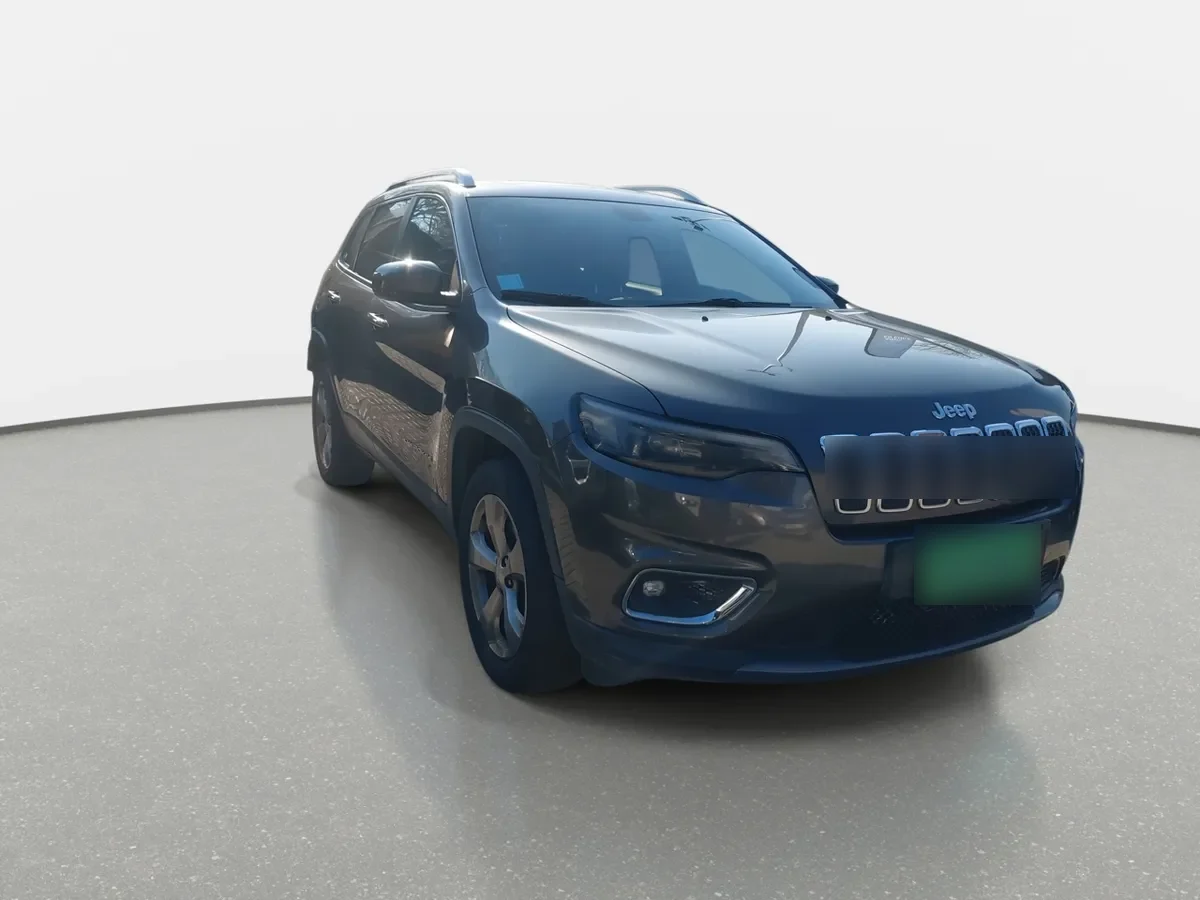 Jeep Cherokee 3.2 Limited 4x4 At 5p año 2019