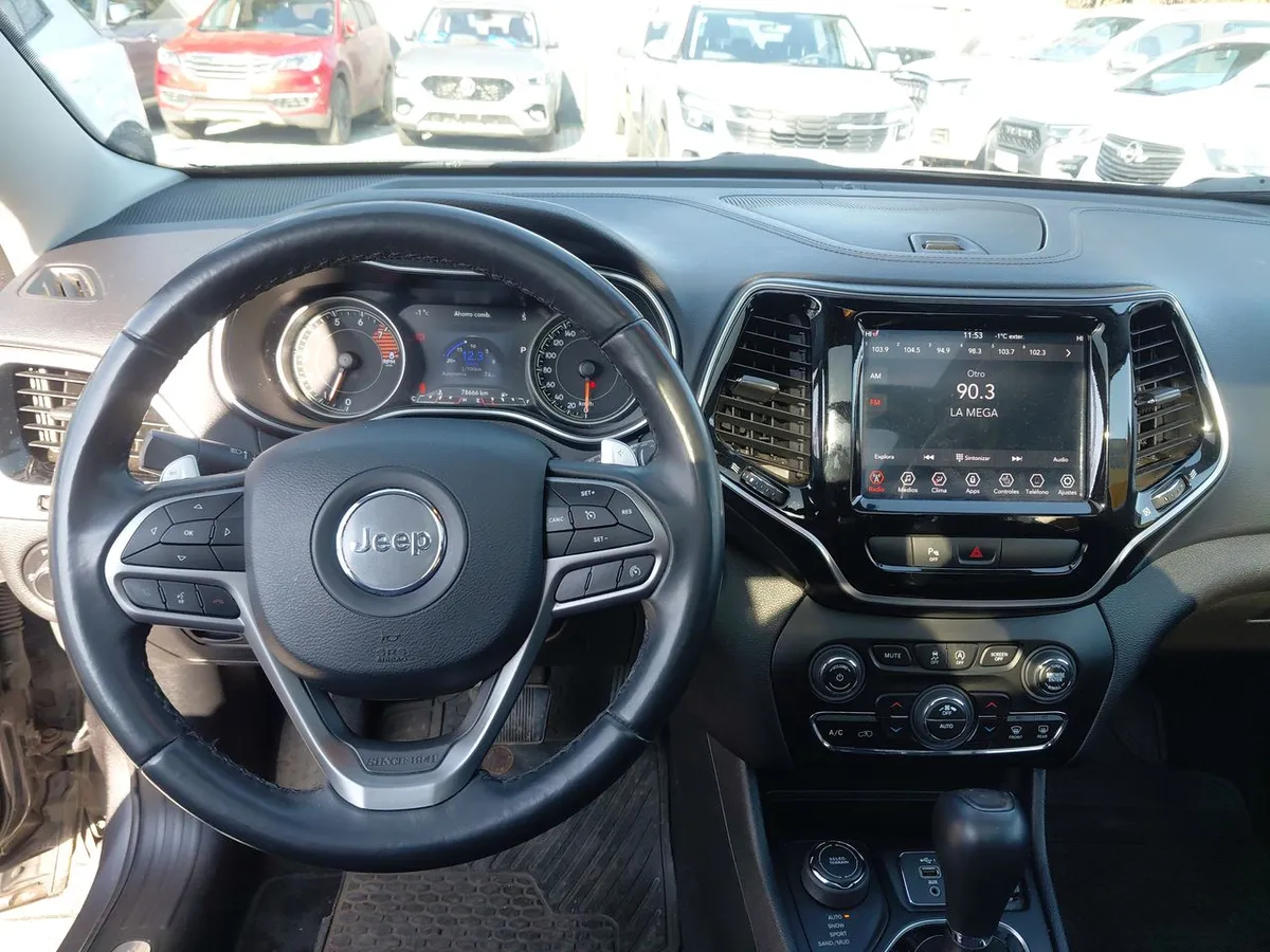 Jeep Cherokee 3.2 Limited 4x4 At 5p año 2019