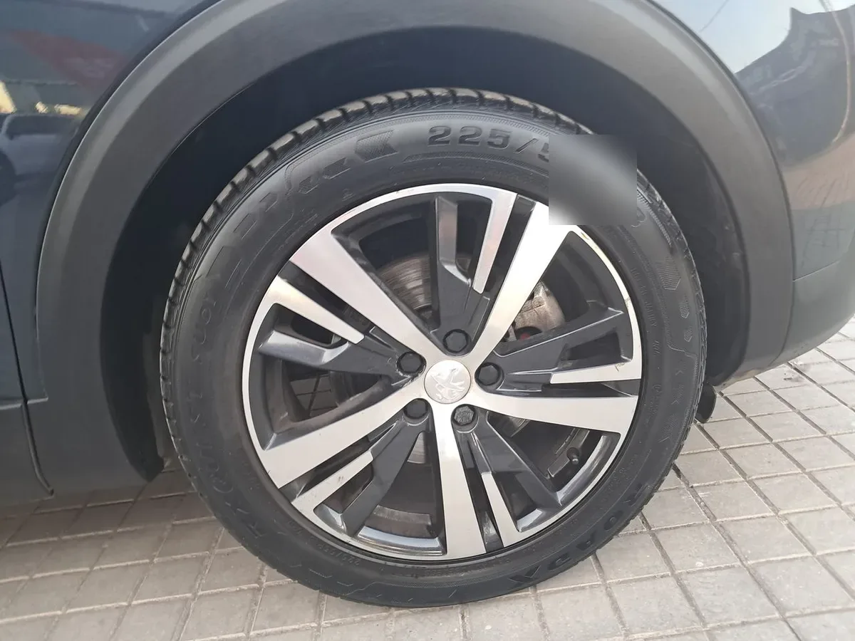 Peugeot 3008 1.5 Active Bluehdi 4x2 130 Mt6 5p año 2019