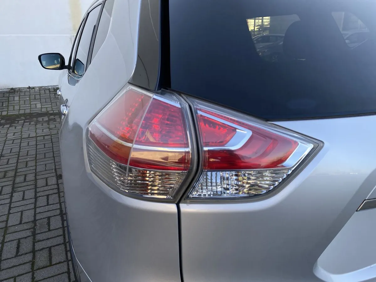 Nissan X-Trail 2.5 Advance 4x2 Cvt At 5p año 2017