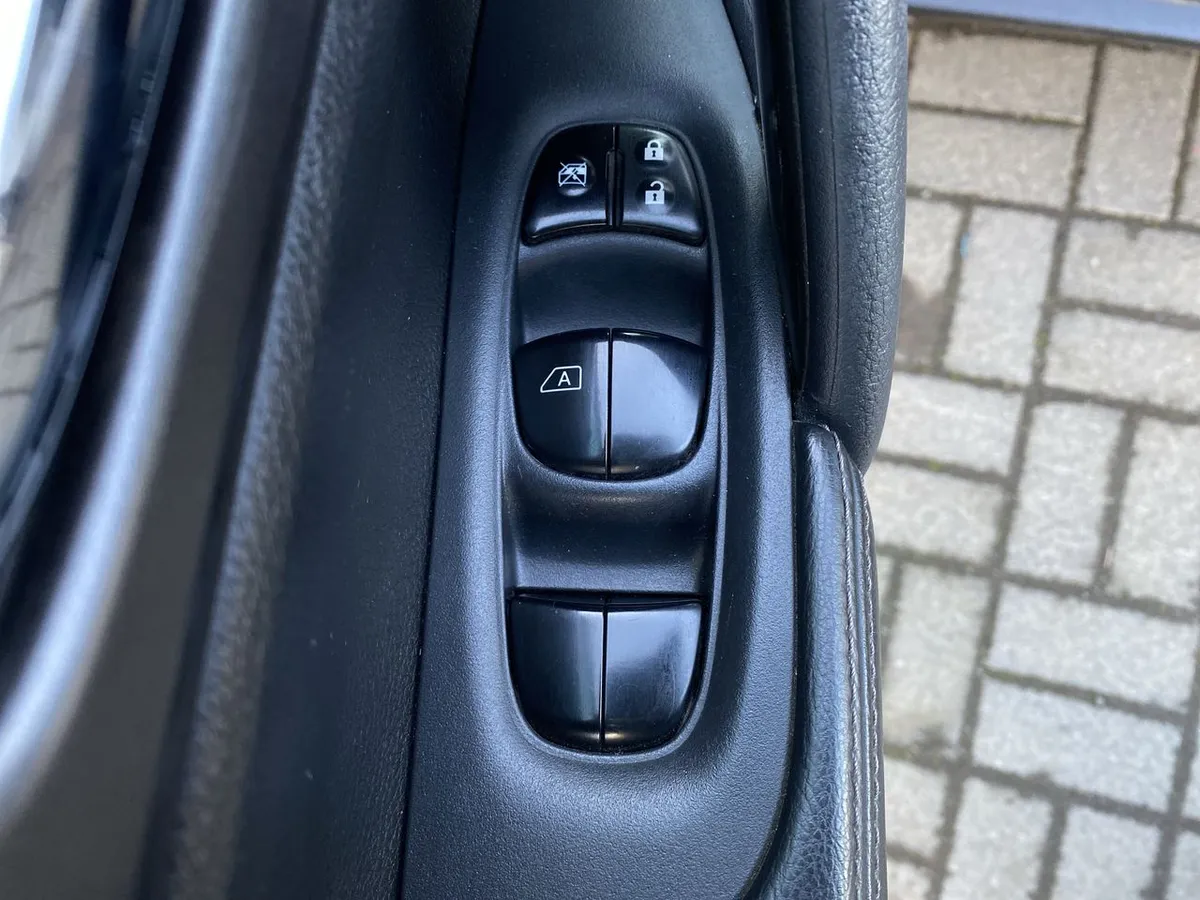 Nissan X-Trail 2.5 Advance 4x2 Cvt At 5p año 2017