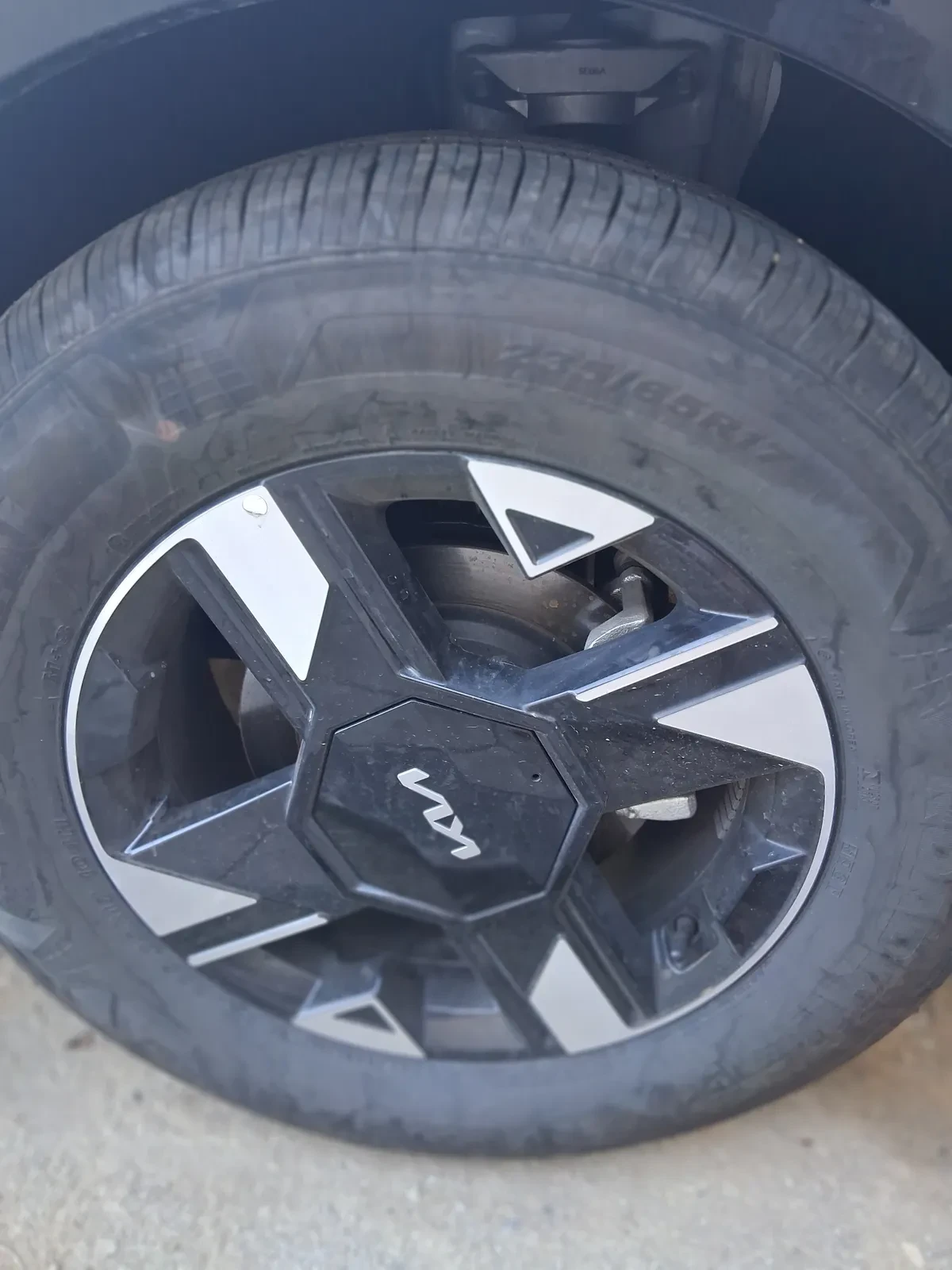 KIA MOTORS SPORTAGE 1.6 X-Line Full At 4x4 año 2025