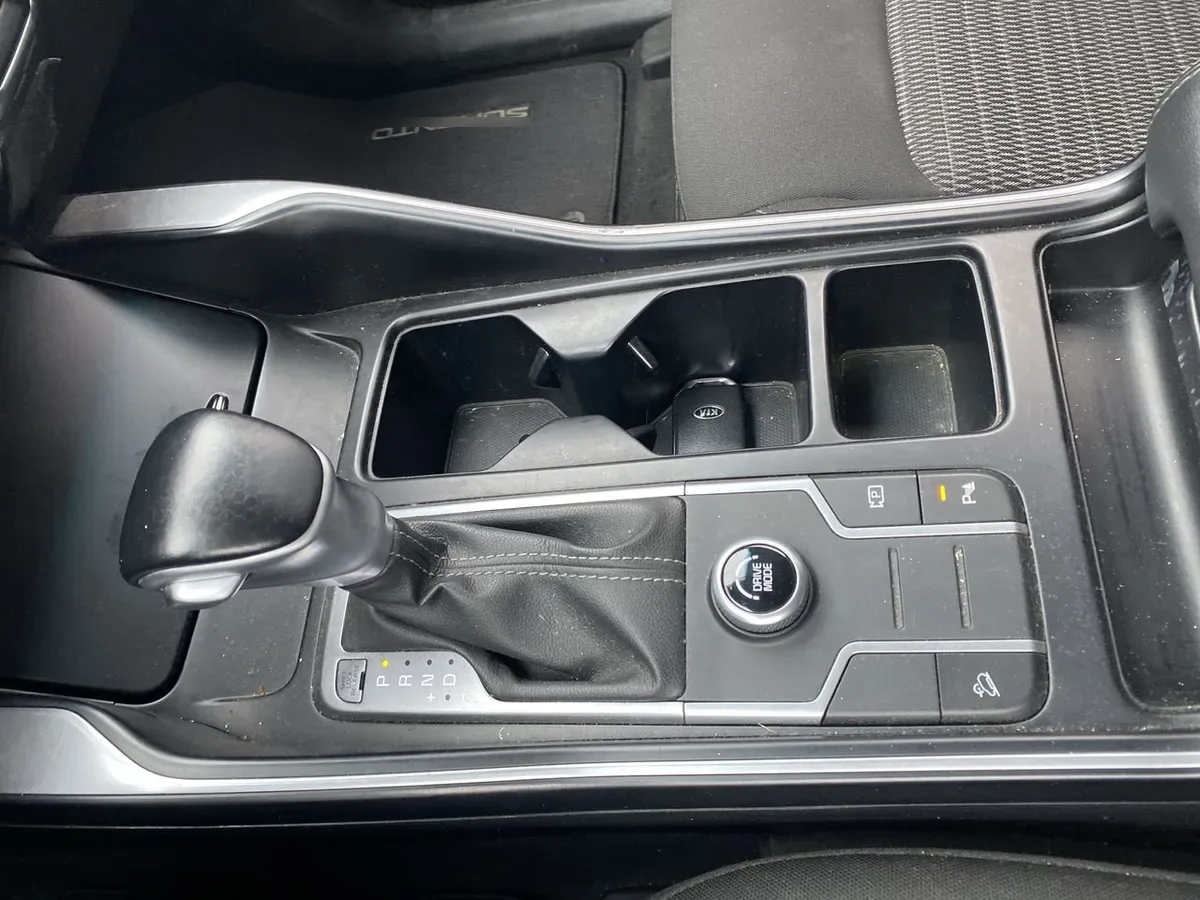Kia Sorento 2.5 Ex Gsl 2wd At6 5p año 2021