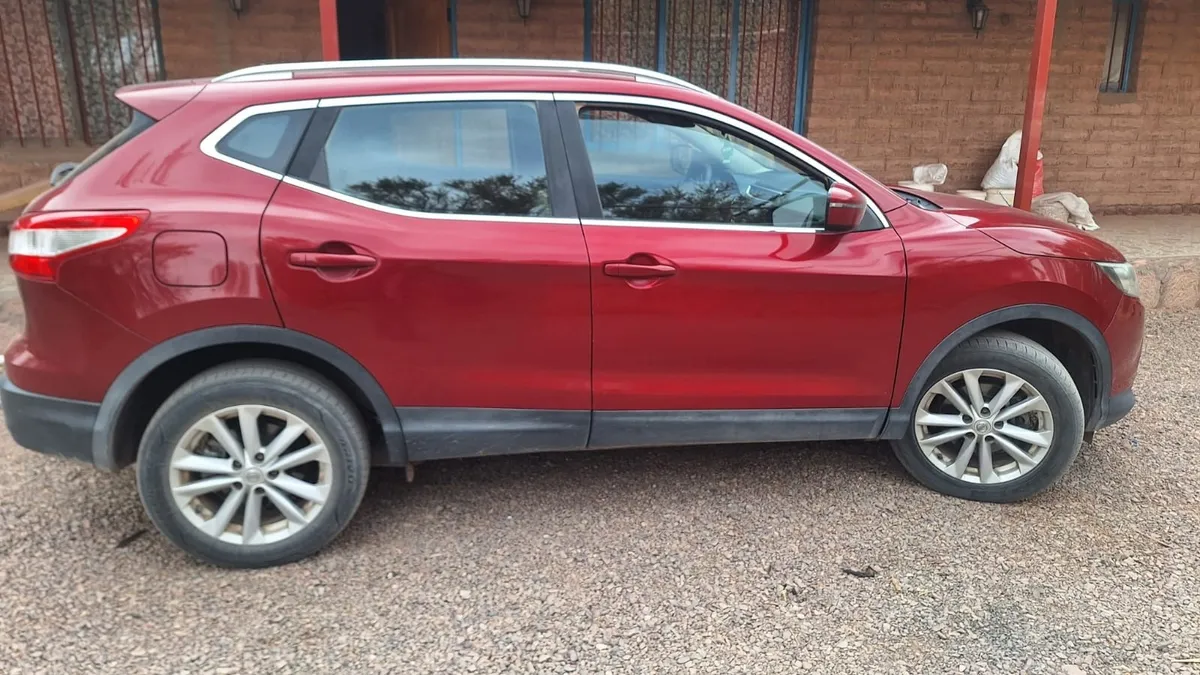 NISSAN QASHQAI 2.0 Advance Cvt Ac At 4x2 año 2017