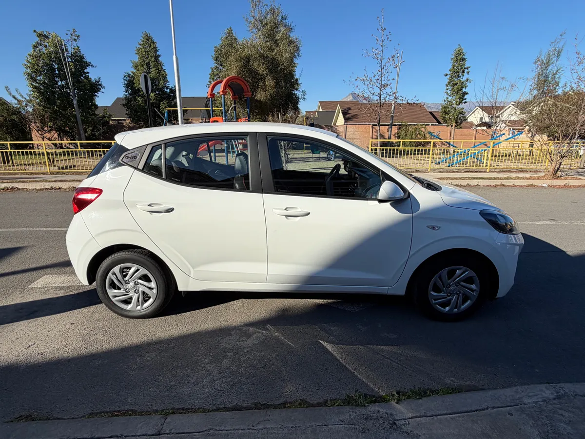 HYUNDAI GRAND I-10 1.2 Ai3 Hb Plus Mt año 2022