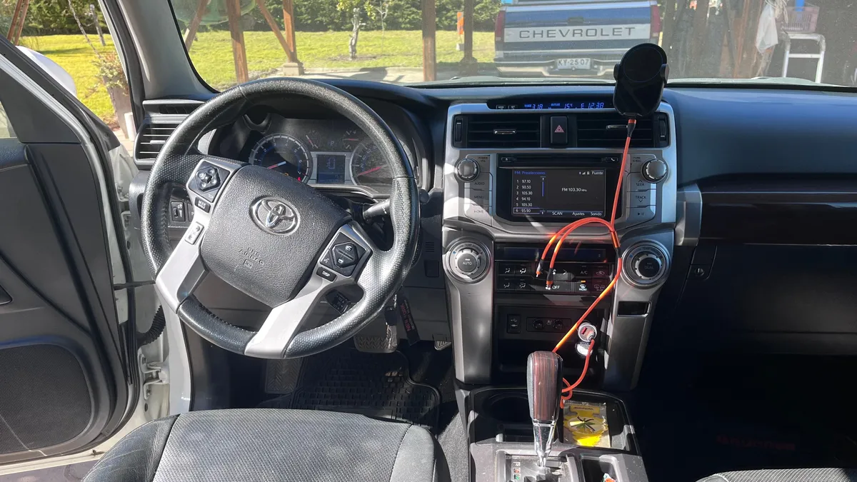 TOYOTA 4RUNNER 4.0 Limited At 4x2 año 2014