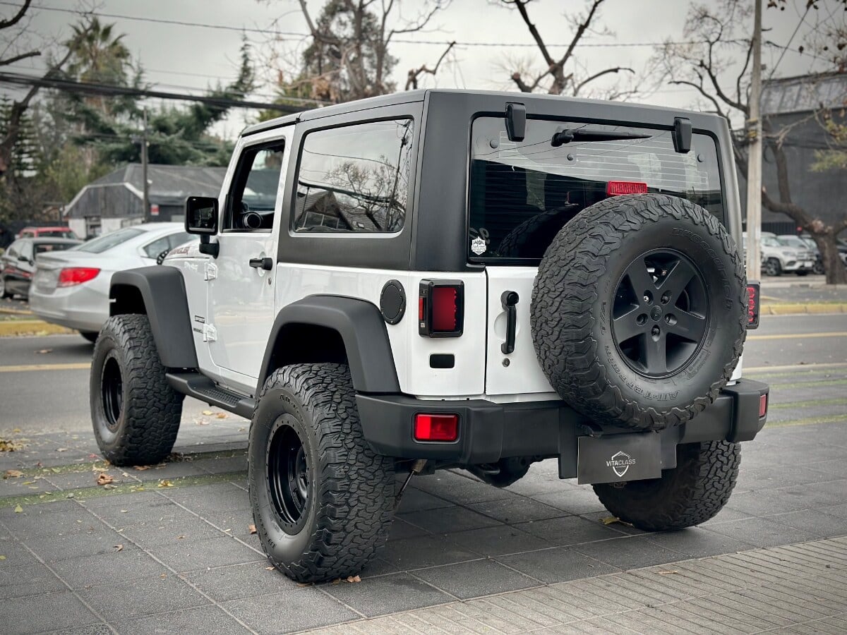 Jeep Wrangler Unlimited Sport año 2014