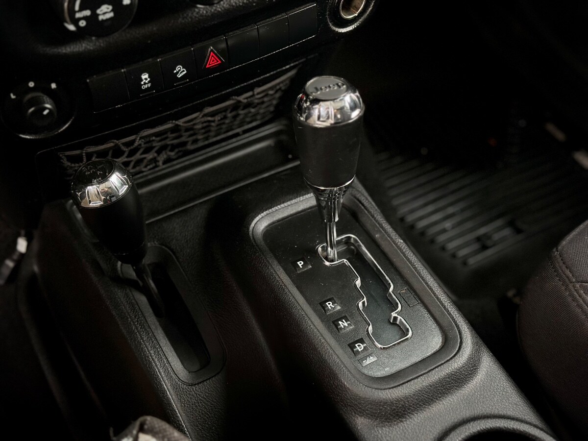 Jeep Wrangler Unlimited Sport año 2014