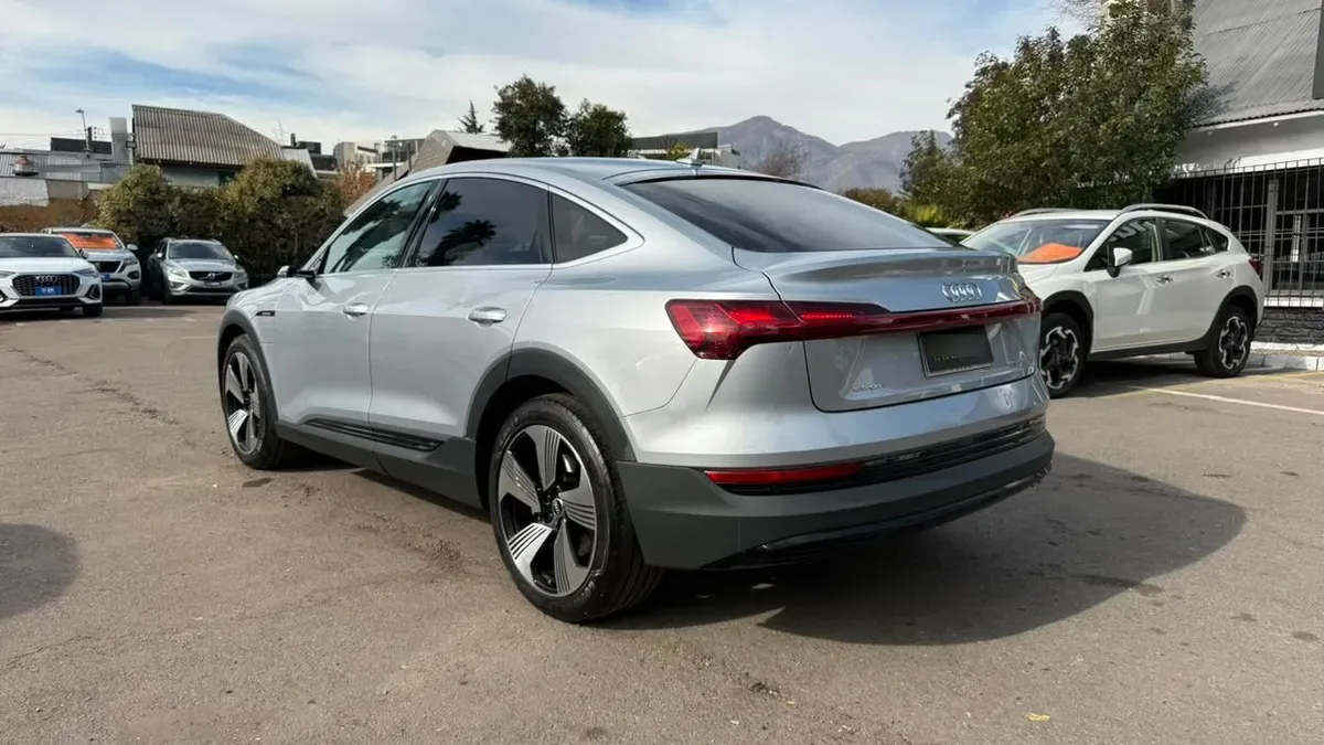 Audi E Tron Quattro año 2022