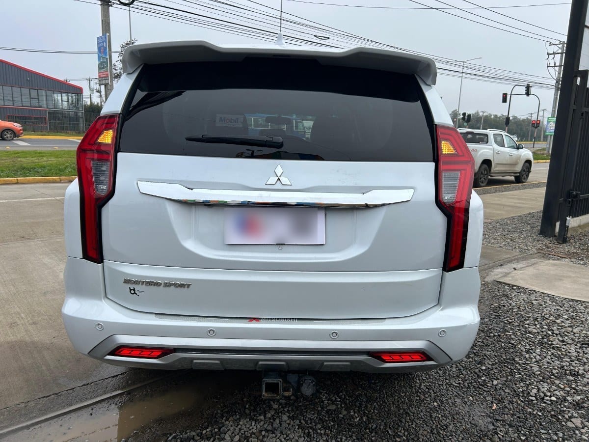 Mitsubishi Montero Sport 2.4 año 2023